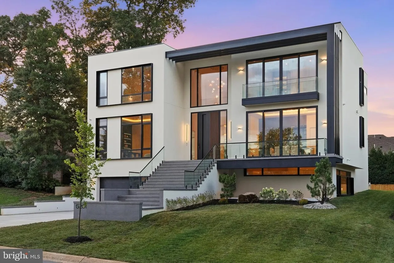 Plainview — the house the millwork was built for